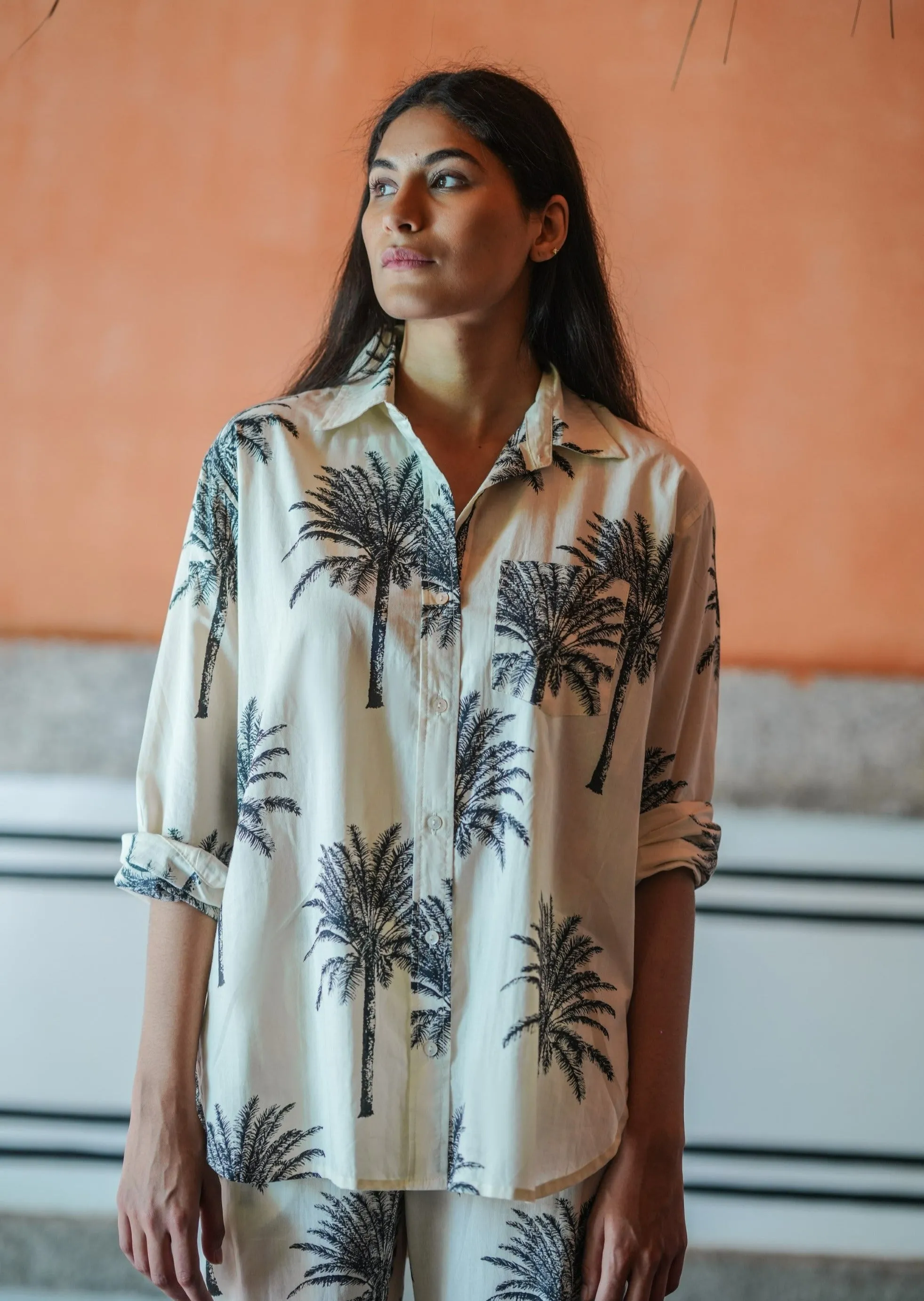 Boyfriend Shirt - White Palms