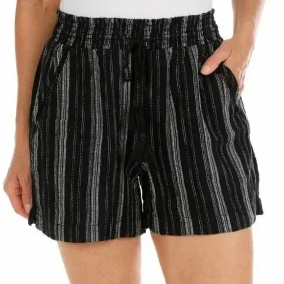 Briggs New York Women's Linen Blend Pull-On Shorts