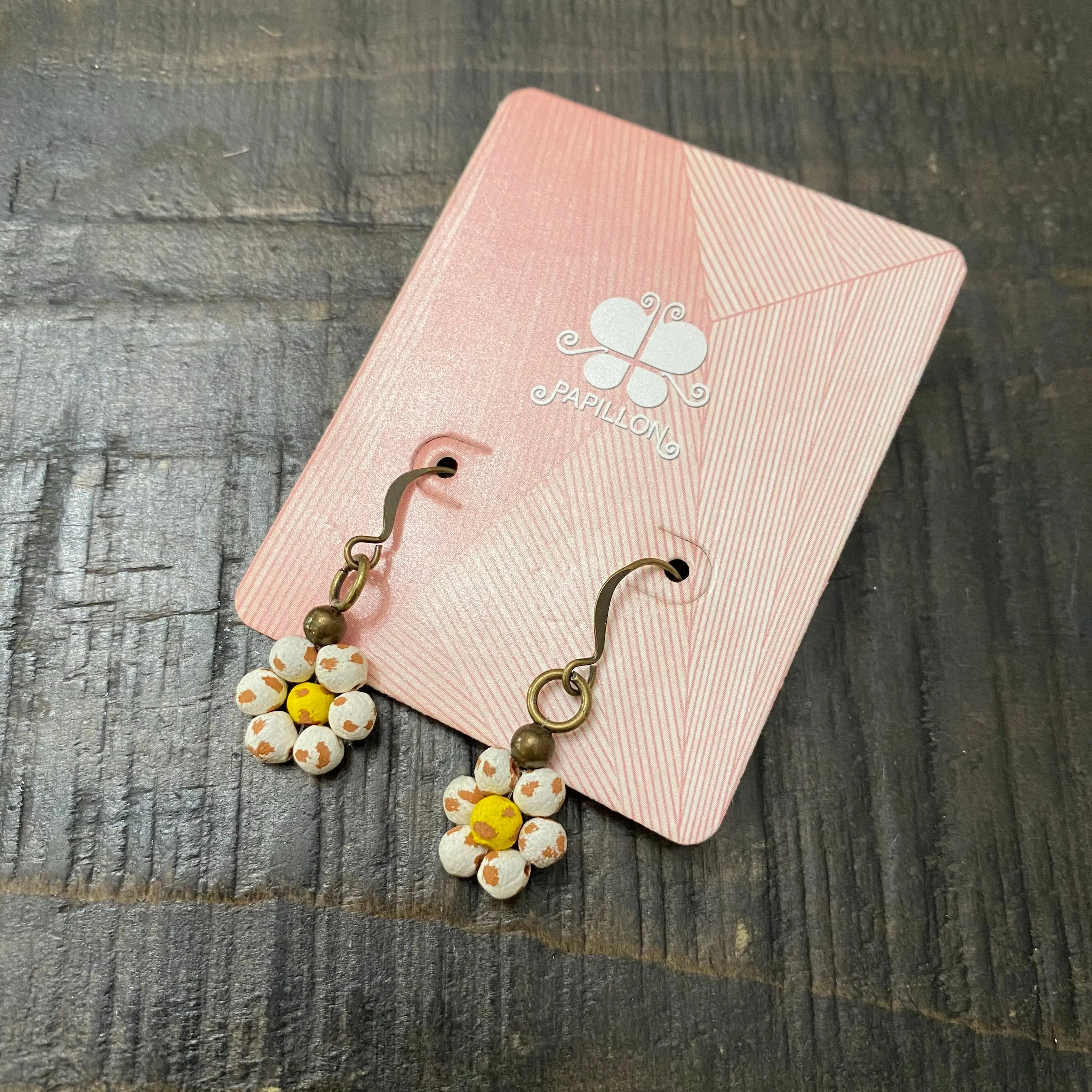 Ceramic Daisy Earringsp