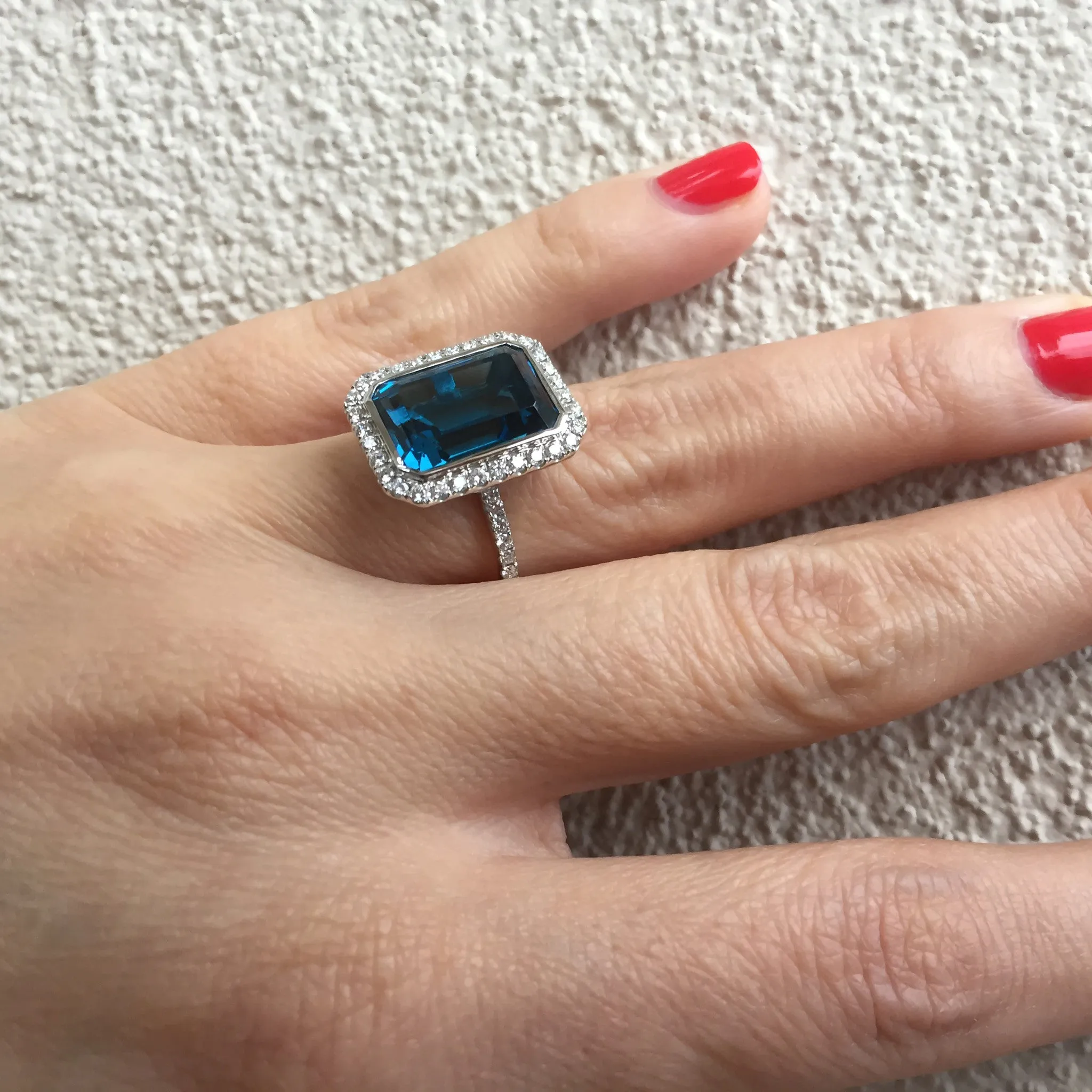 Doves London Blue Rectangle Topaz Diamond Halo 18K White Gold Ring