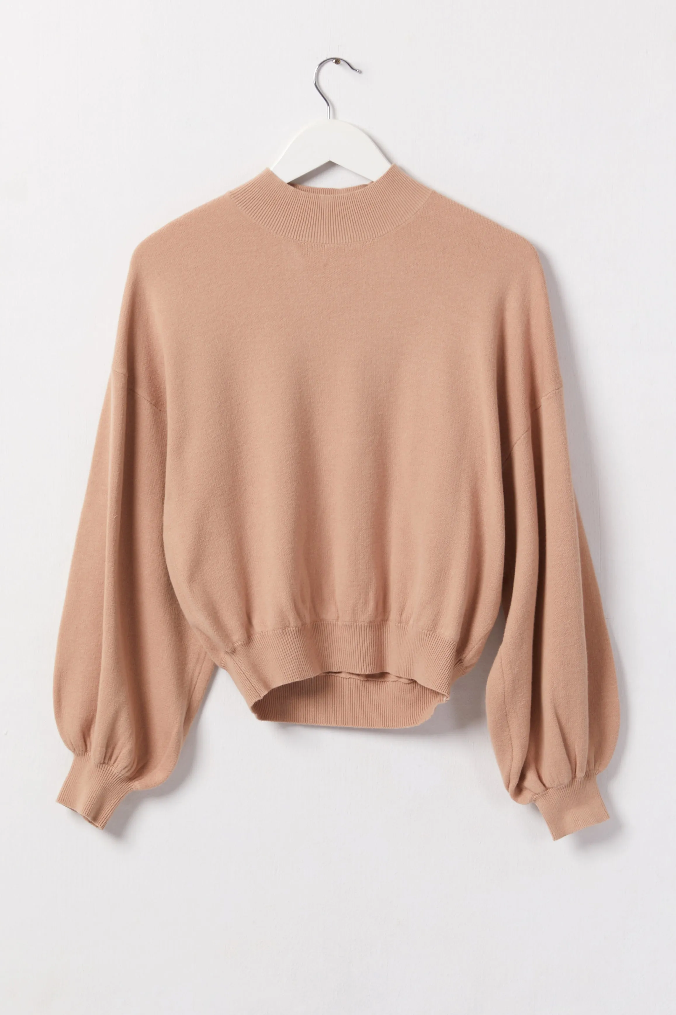 Motivation Sand Cotton Fine Knit Boxy Jumper