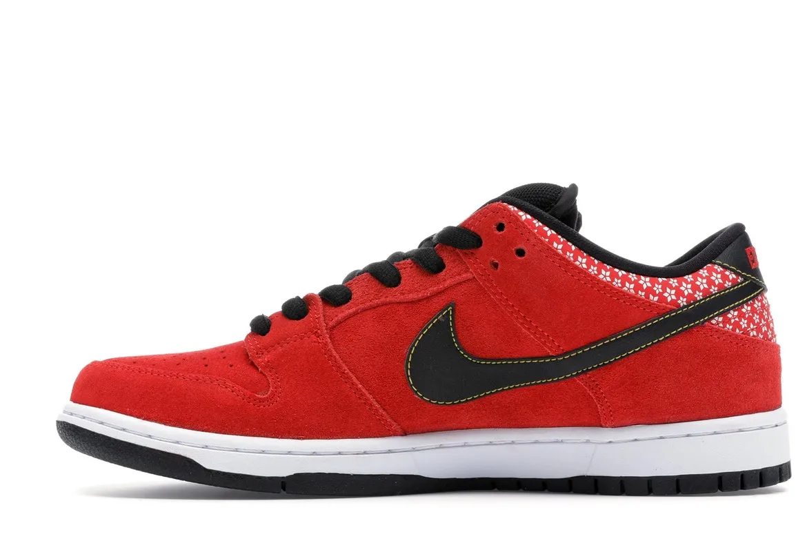 Nike SB Dunk Low Red Firecracker