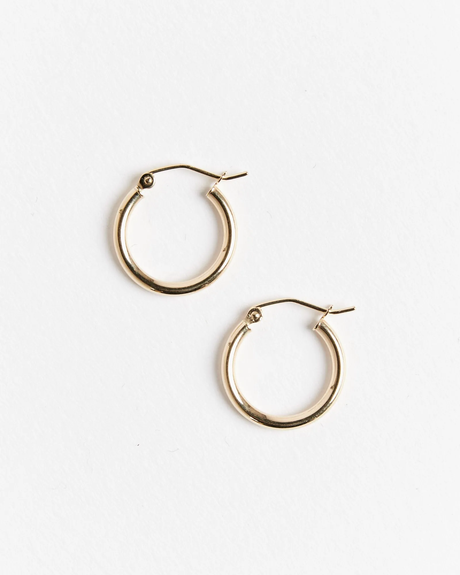 Simple Hoop Earrings 14k Yellow Gold