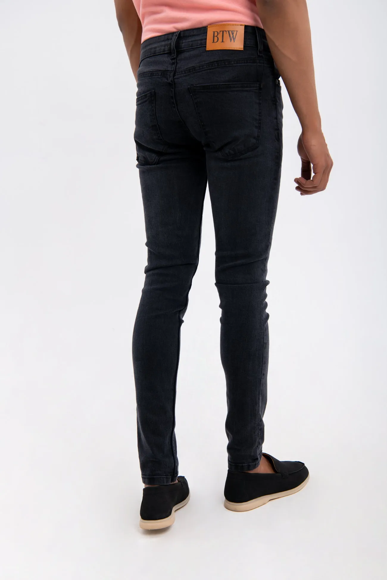 SLIM BLACK JEANS