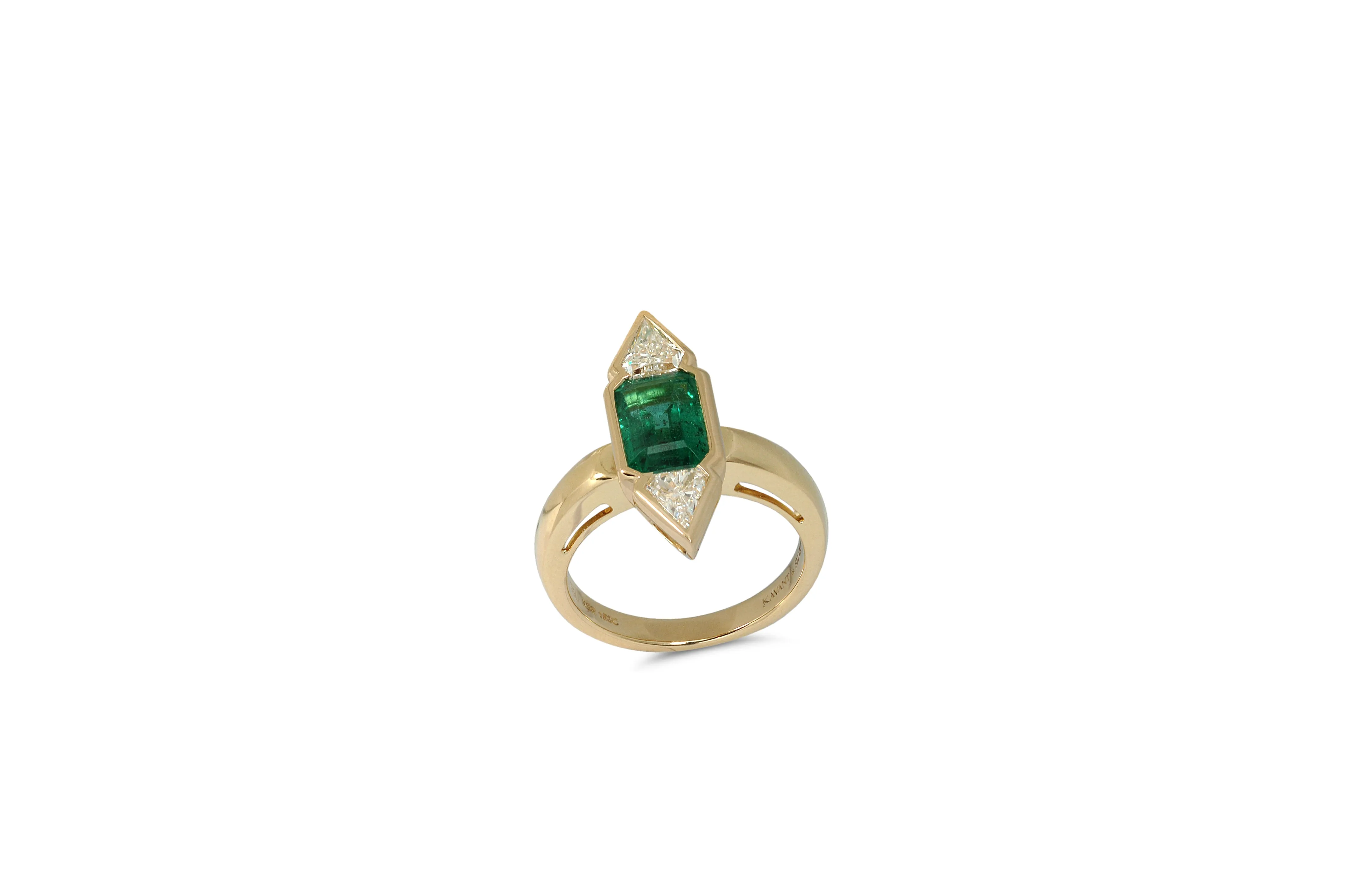 Twist Trilogy Emerald Diamond Ring set in Yellow Gold