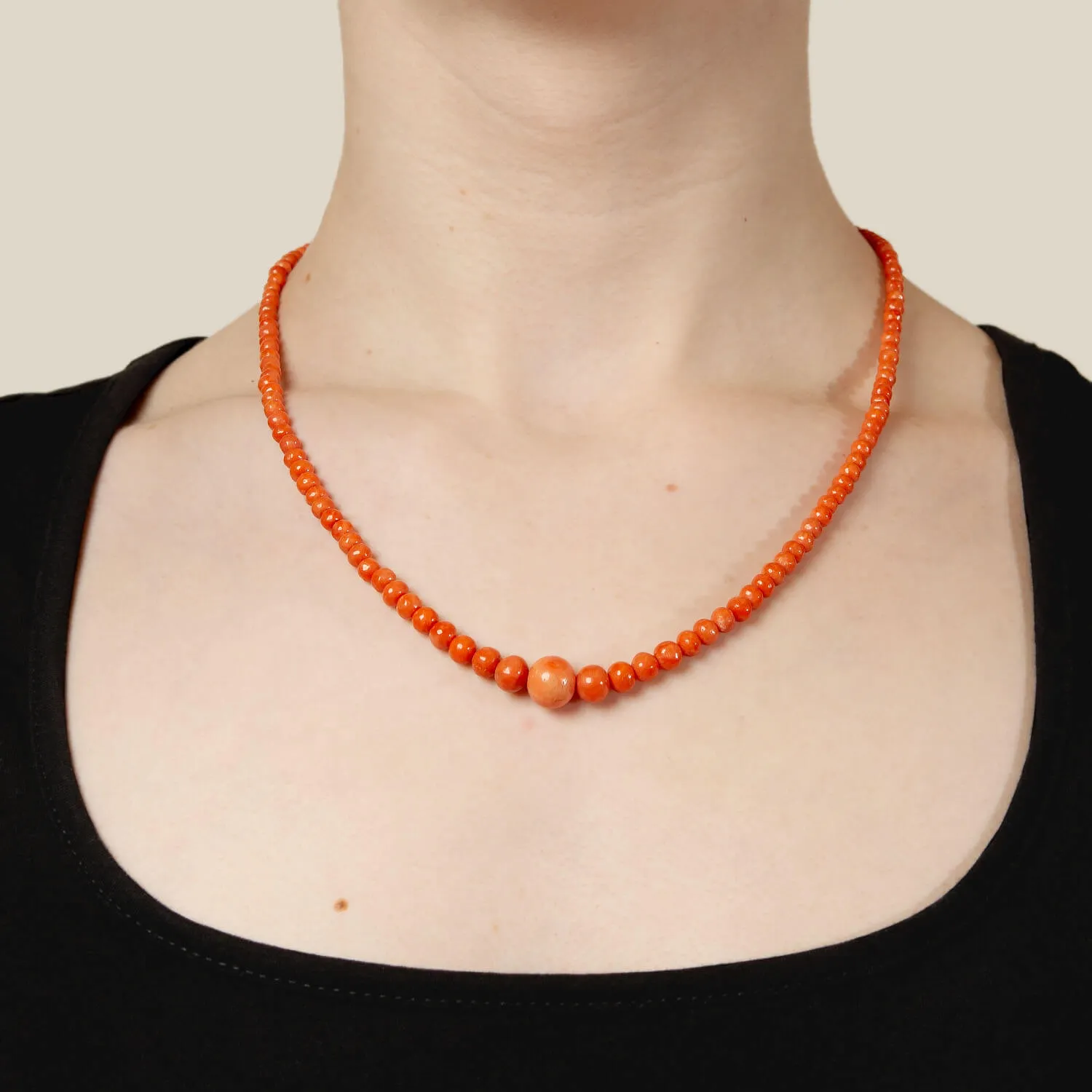 Victorian 9k Graduated Coral Bead Necklace